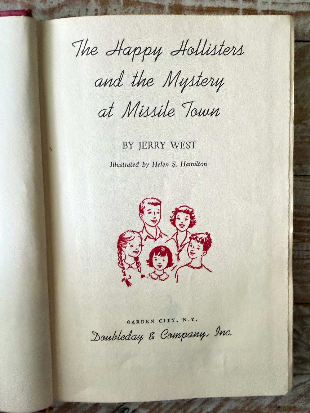 📘Vintage Hardcover Book: The Happy Hollisters & the Mystery at Missile Town📘1961